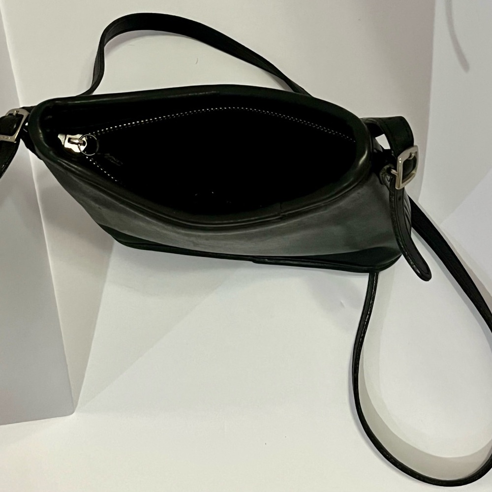 Vintage Coach Mambo Black Crossbody Bag #9062 - Picture 3 of 10